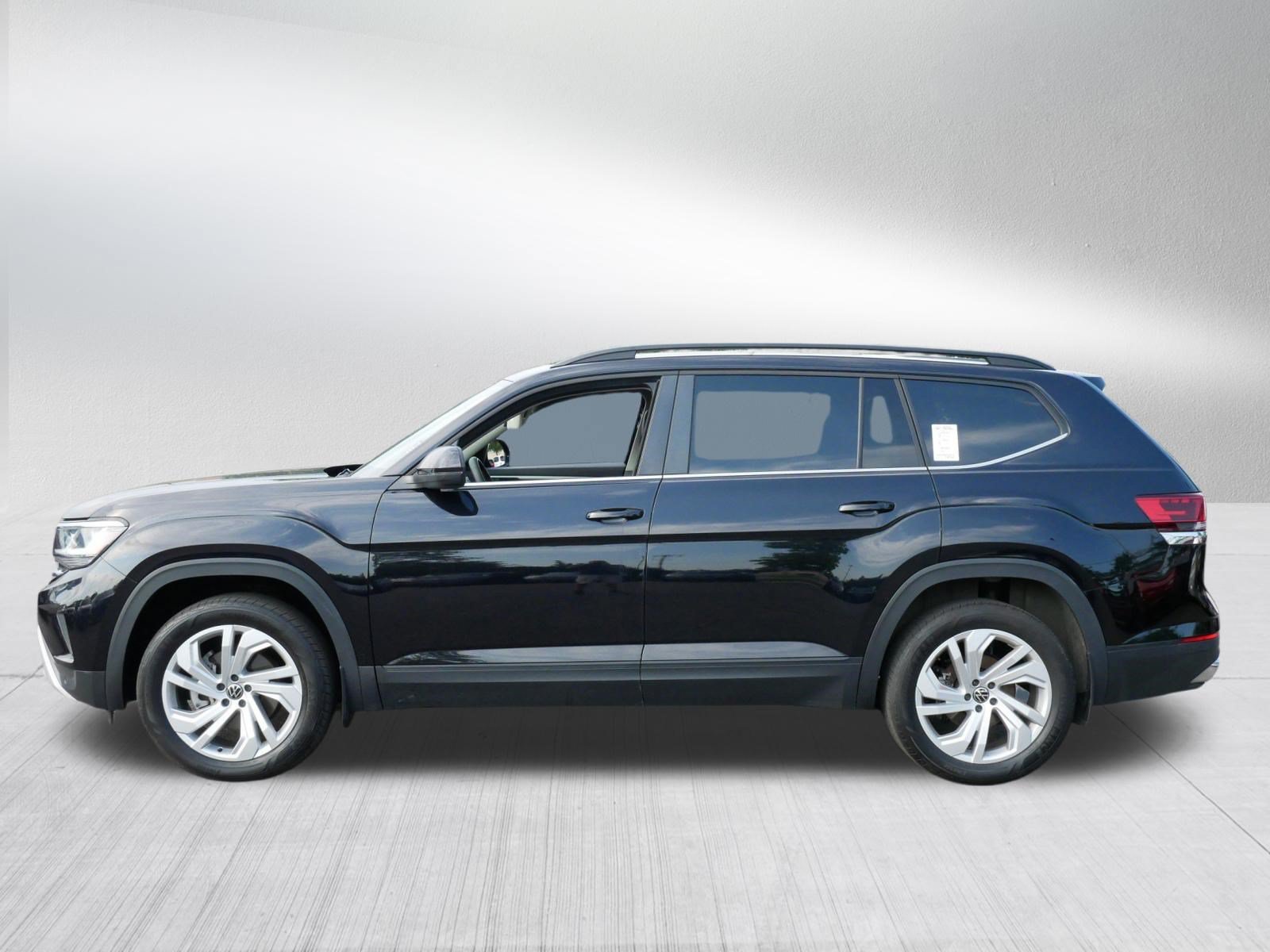 Certified 2023 Volkswagen Atlas SE w/ Panoramic Sunroof Package AWD/4WD image 4