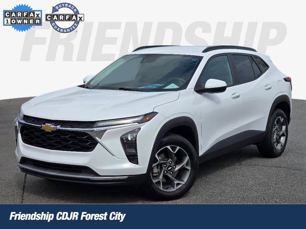 Used 2024 Chevrolet Trax LT image 1