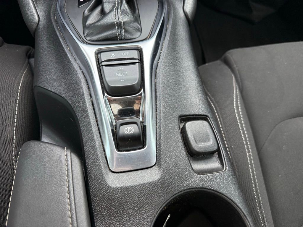 Used 2019 Chevrolet Camaro LT RWD image 19