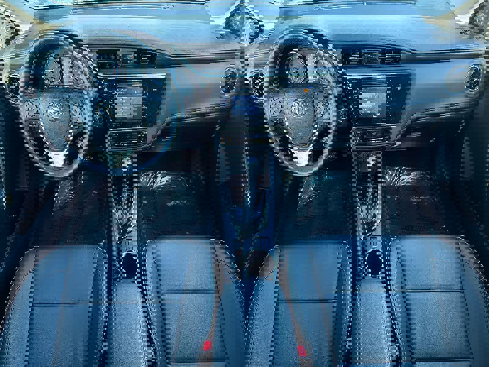 Used 2019 Toyota Corolla XLE image 16