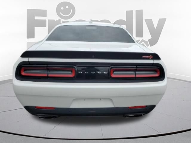 Used 2015 Dodge Challenger SRT Hellcat RWD image 4