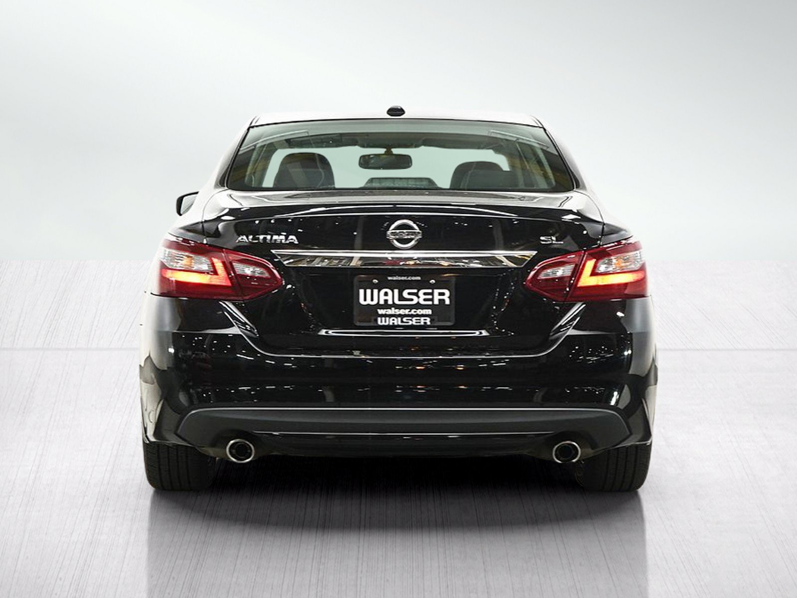 Used 2018 Nissan Altima 2.5 SL w/ 2.5 SL Technology Package FWD image 4