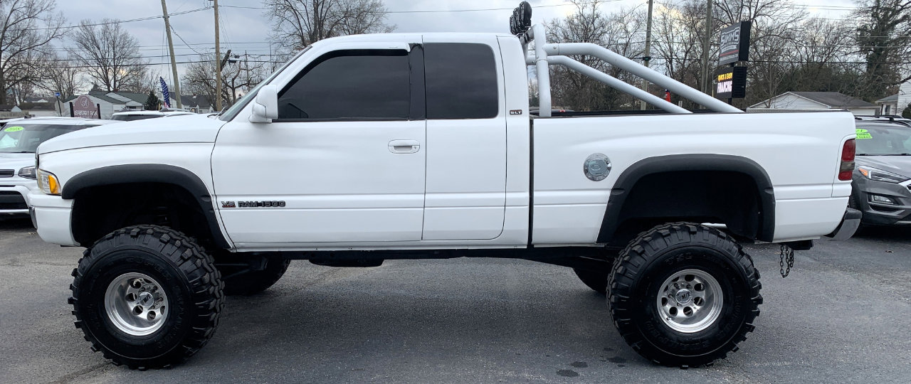 Used 1998 Dodge Ram 1500 Truck 4x4 Quad Cab image 2