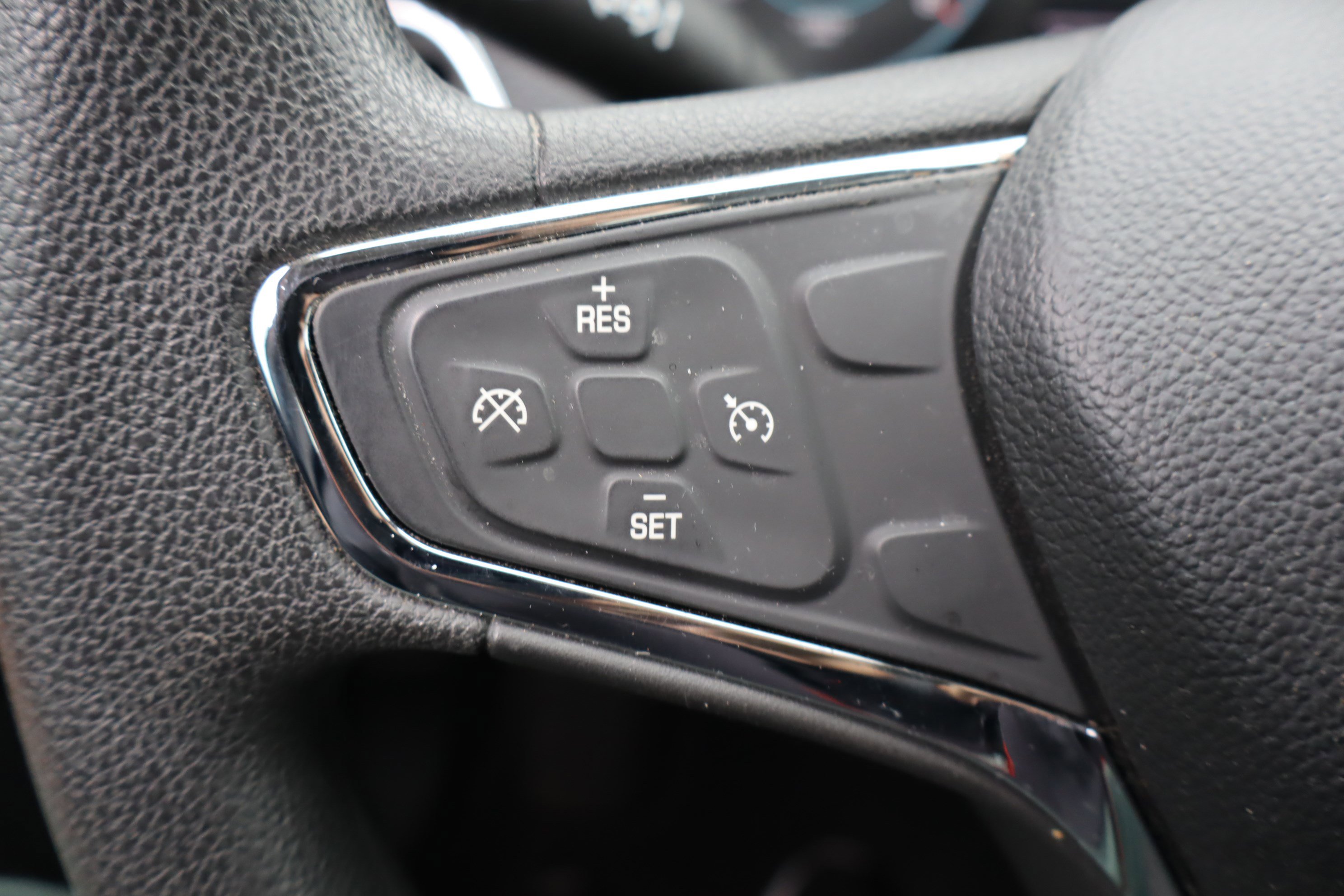 Used 2018 Chevrolet Cruze LT w/ Convenience Package image 19