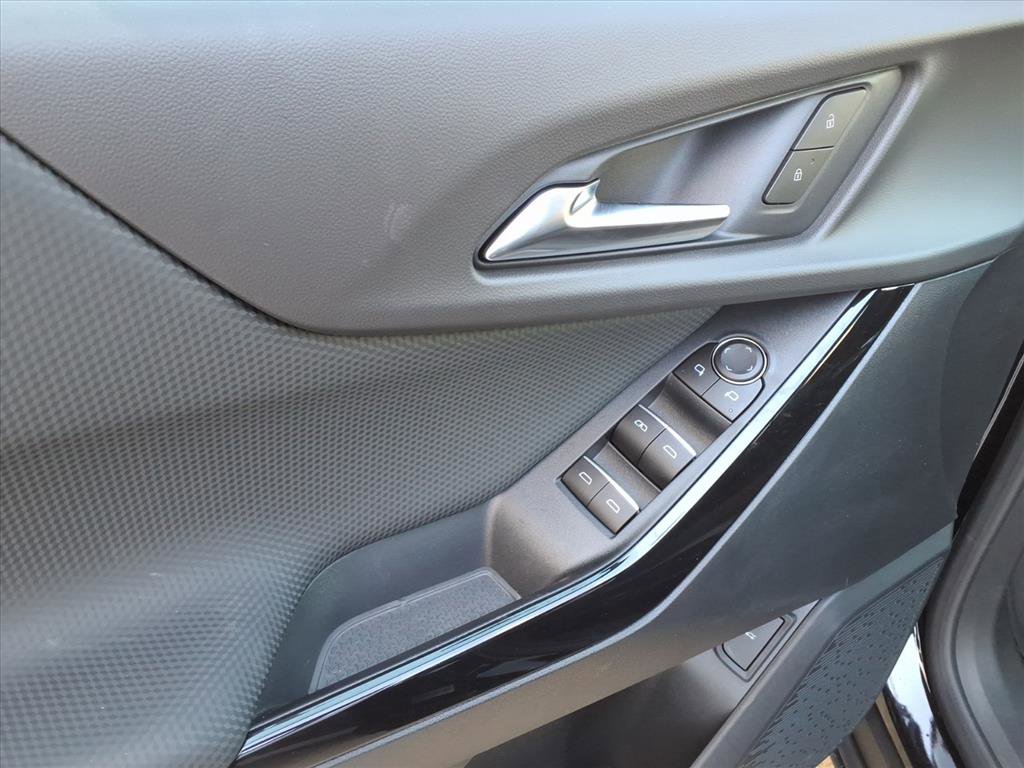 New 2026 Chevrolet Equinox RS w/ LPO, Floor Liner Package image 8