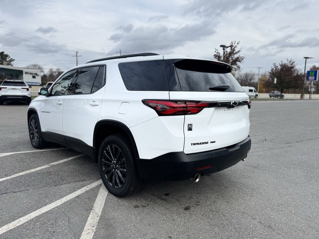 Used 2023 Chevrolet Traverse RS image 4