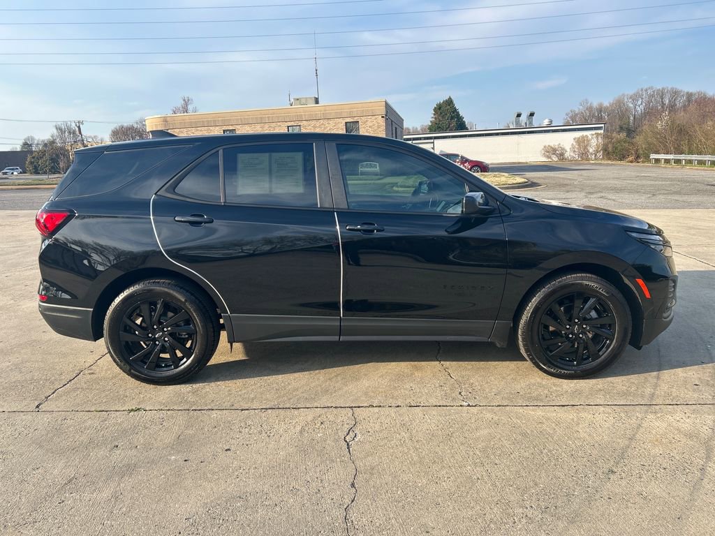 Used 2024 Chevrolet Equinox LS w/ LS Convenience Package image 7