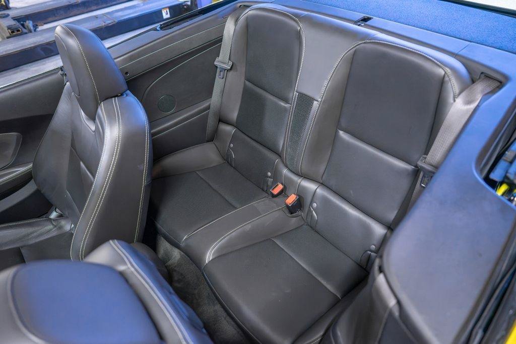 Used 2015 Chevrolet Camaro LT RWD image 15