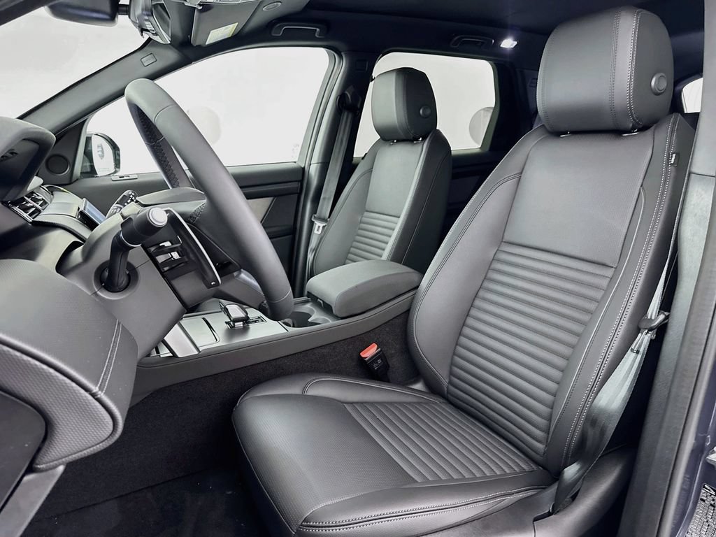 New 2026 Land Rover Discovery Sport Landmark AWD/4WD image 21