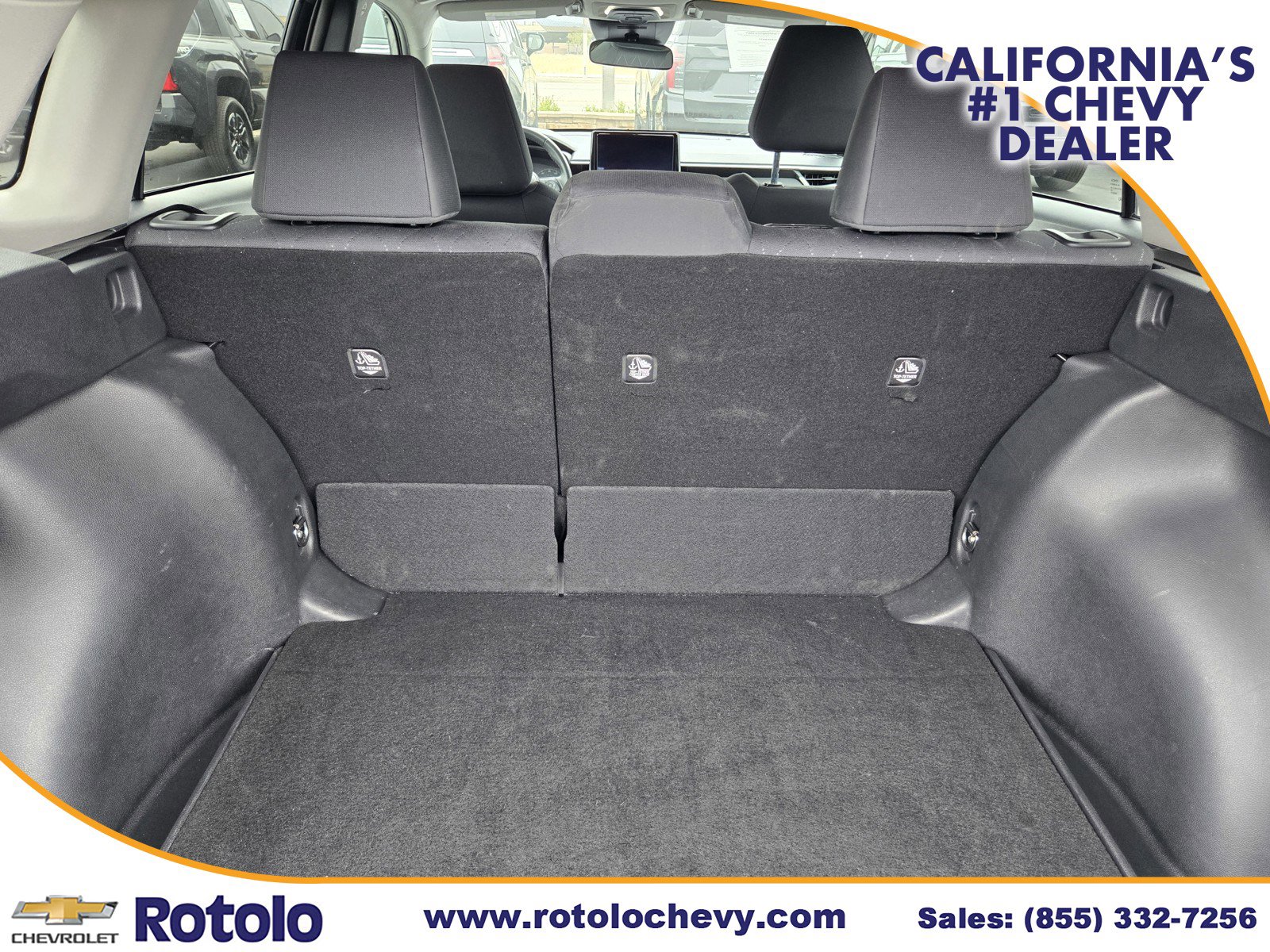 Used 2025 Toyota Corolla Cross LE image 14