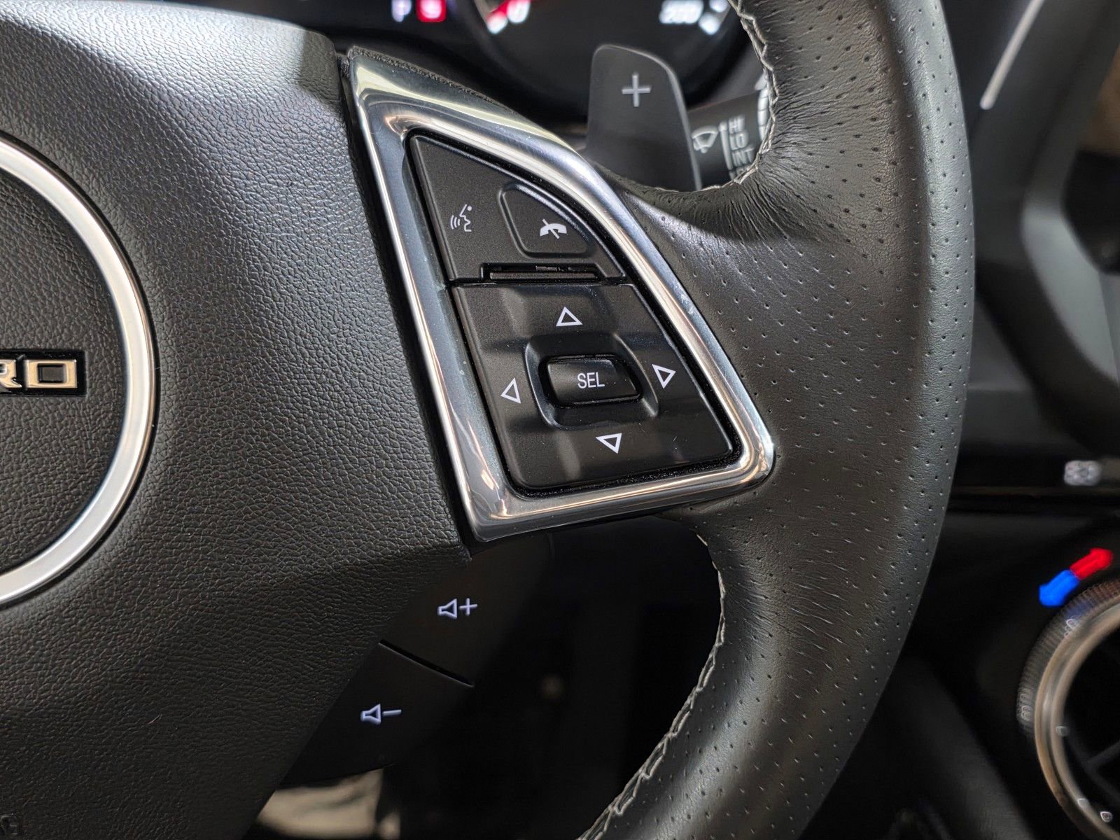 Used 2023 Chevrolet Camaro SS image 31