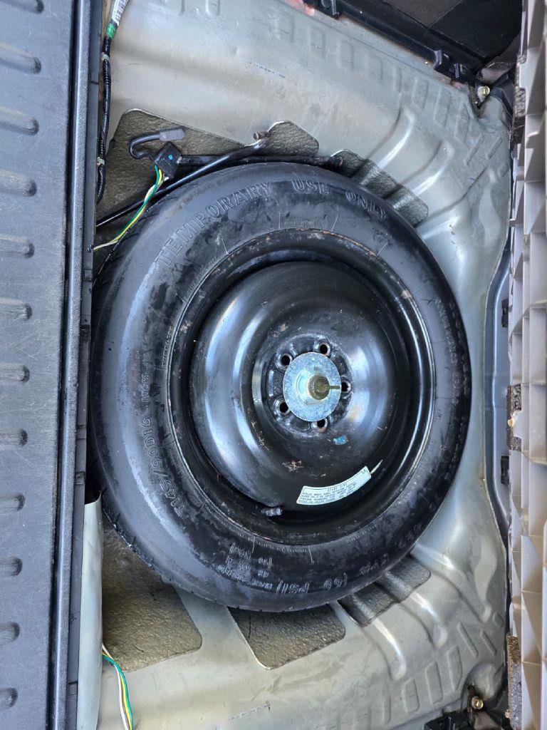 Used 2004 Honda Element EX image 22