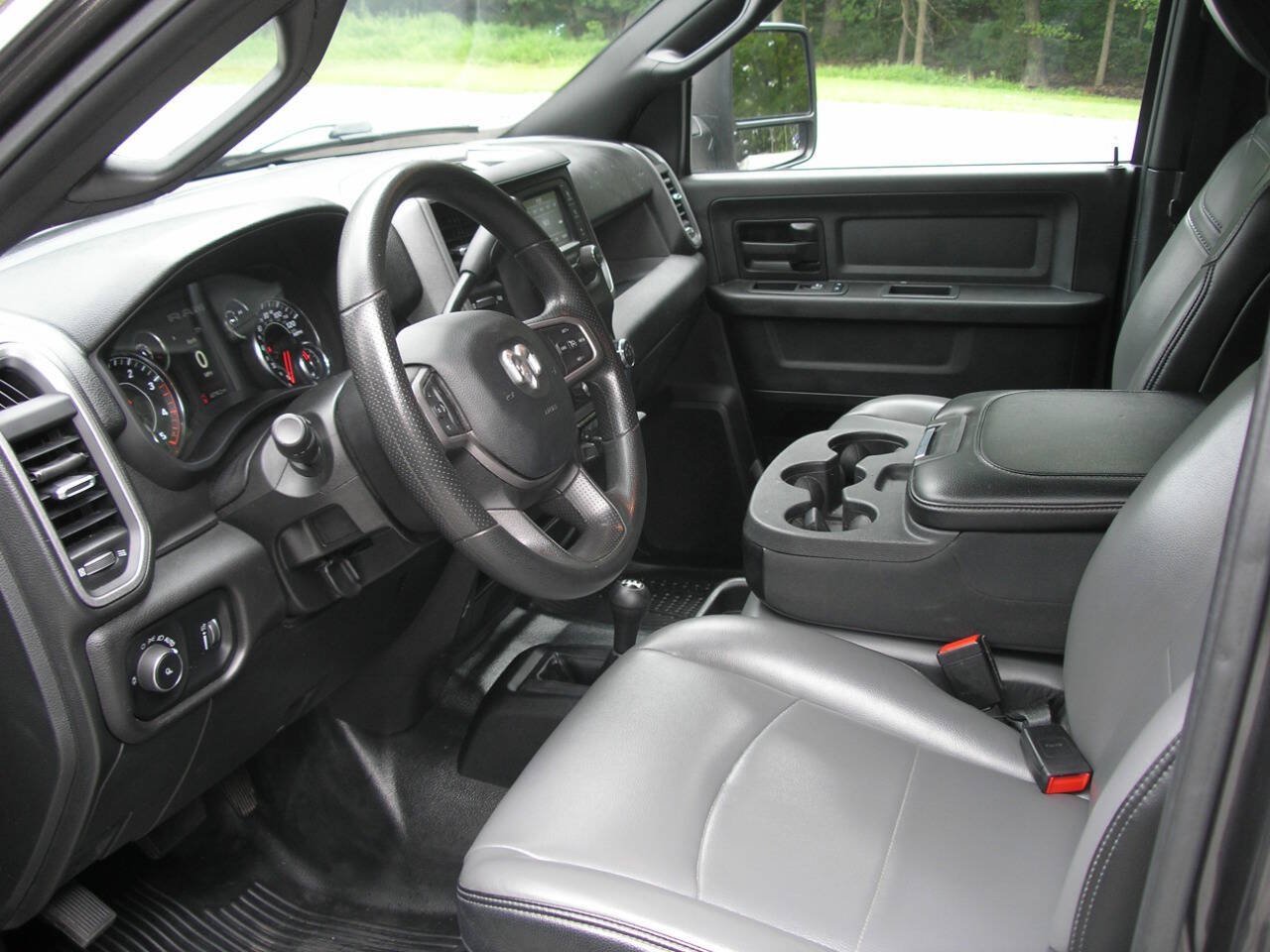Used 2024 RAM 2500 Tradesman AWD/4WD image 3
