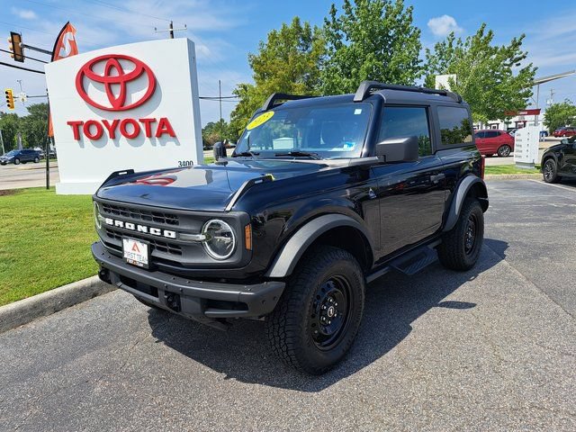 Used 2023 Ford Bronco Black Diamond AWD/4WD image 2