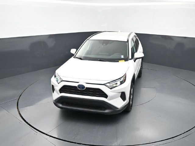 Used 2024 Toyota RAV4 LE AWD/4WD image 26