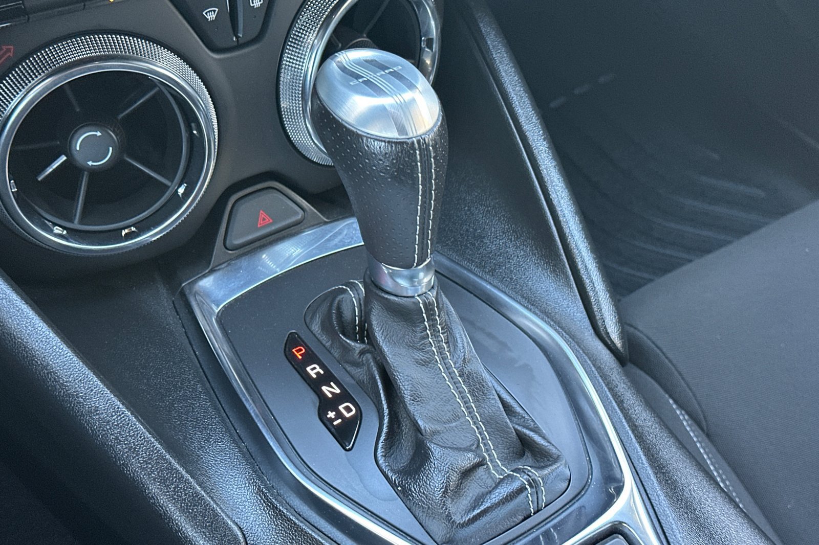Used 2021 Chevrolet Camaro LT RWD image 19