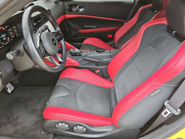 Certified 2024 Nissan Z Performance w/ Floor Mat Package RWD image 13