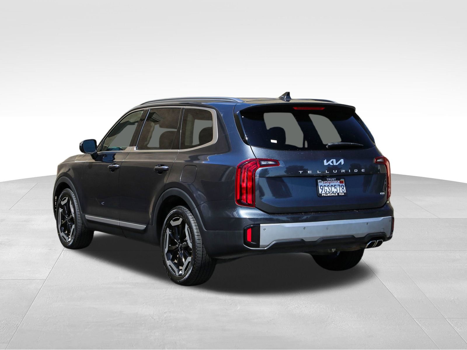 Used 2023 Kia Telluride S w/ S Sunroof Package image 9