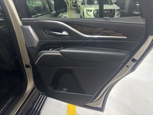 Used 2024 Cadillac Escalade Premium Luxury Platinum image 38