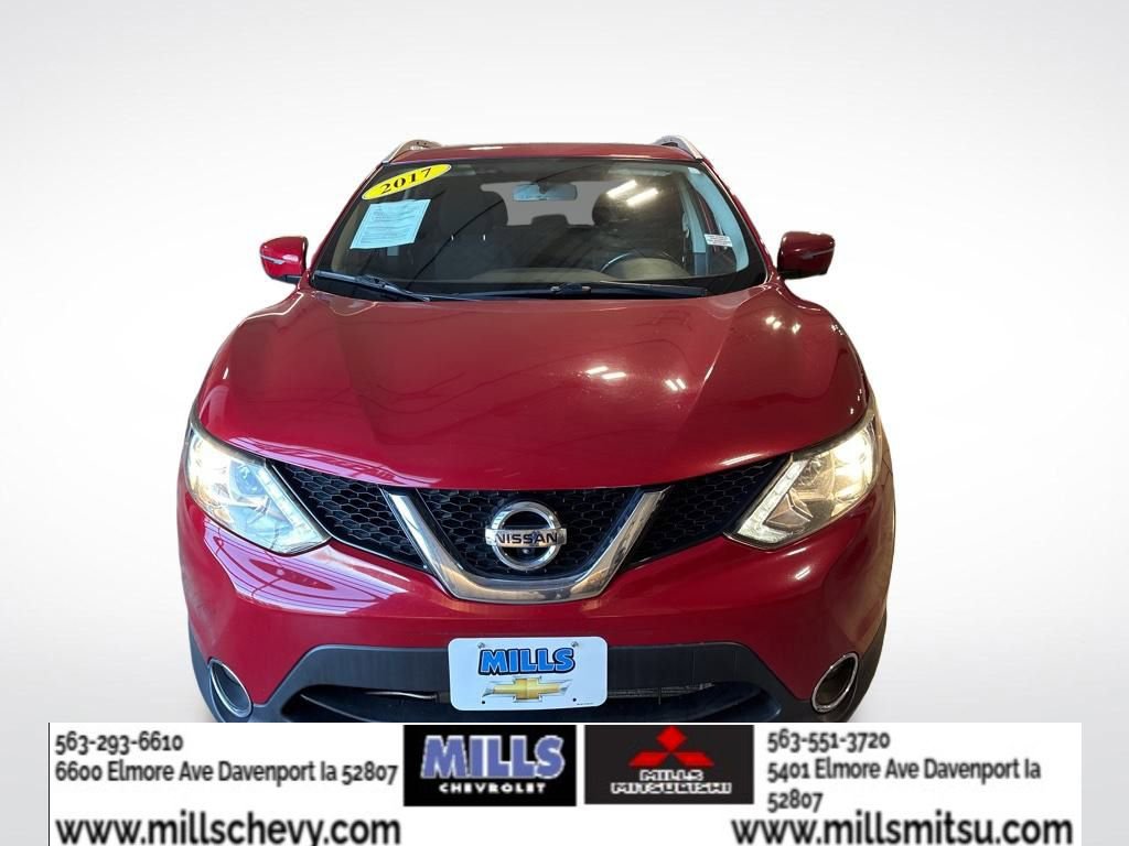 Used 2017 Nissan Rogue Sport SV w/ SV Premium Package image 2
