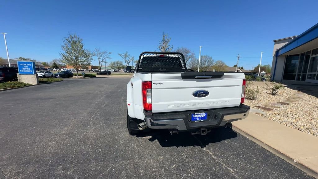 Used 2019 Ford F350 XLT w/ XLT Premium Package image 7