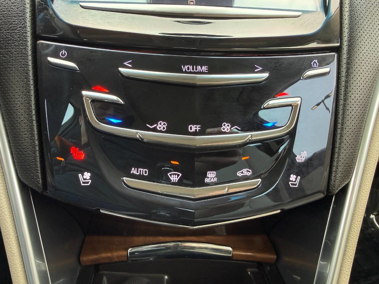 Used 2018 Cadillac XTS Luxury w/ Driver Awareness Package image 38