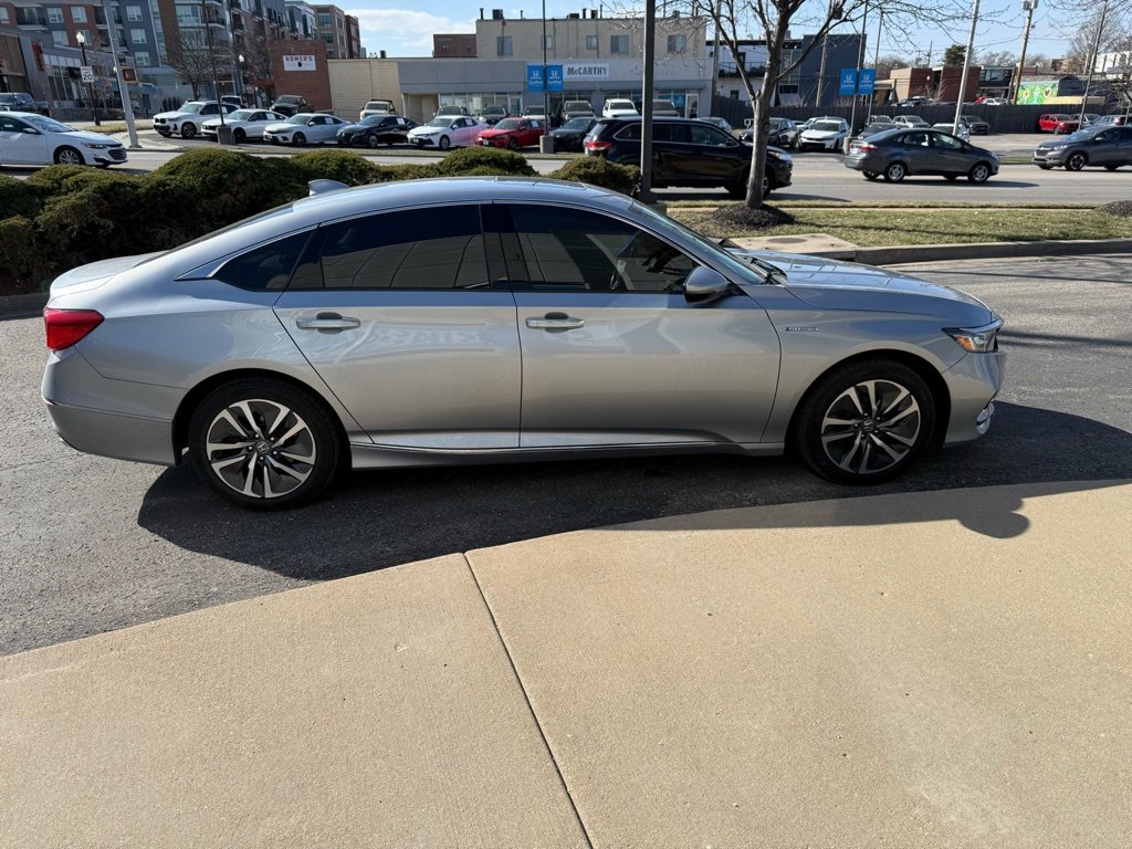 Used 2020 Honda Accord Touring image 5