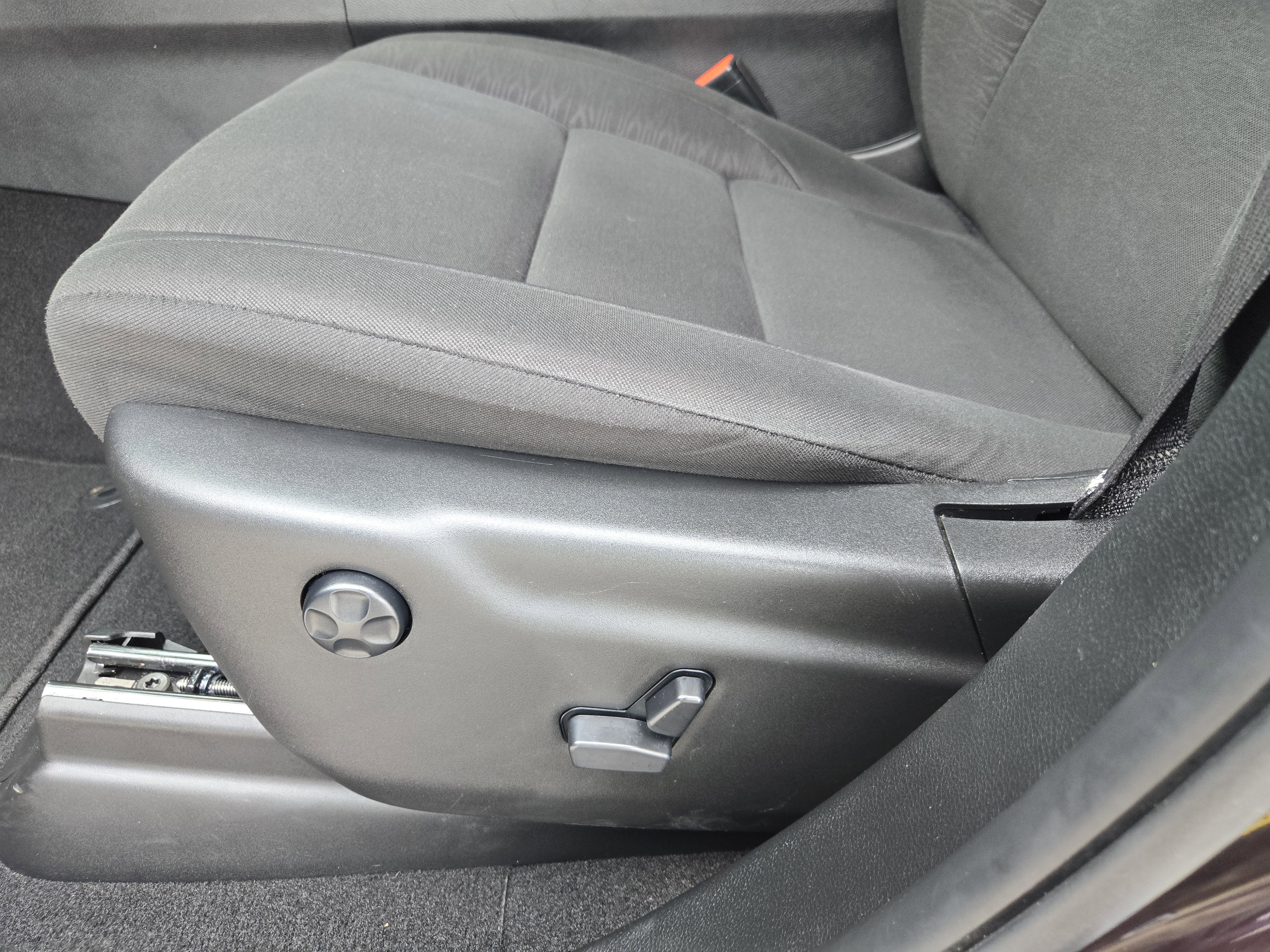 Used 2024 Dodge Durango SXT w/ SXT Blacktop Group image 26