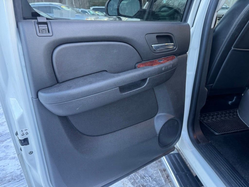 Used 2012 GMC Sierra 1500 SLT w/ SLT White Diamond Edition image 25