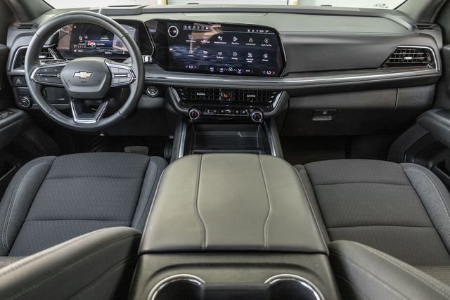 Used 2025 Chevrolet Tahoe LS RWD image 6