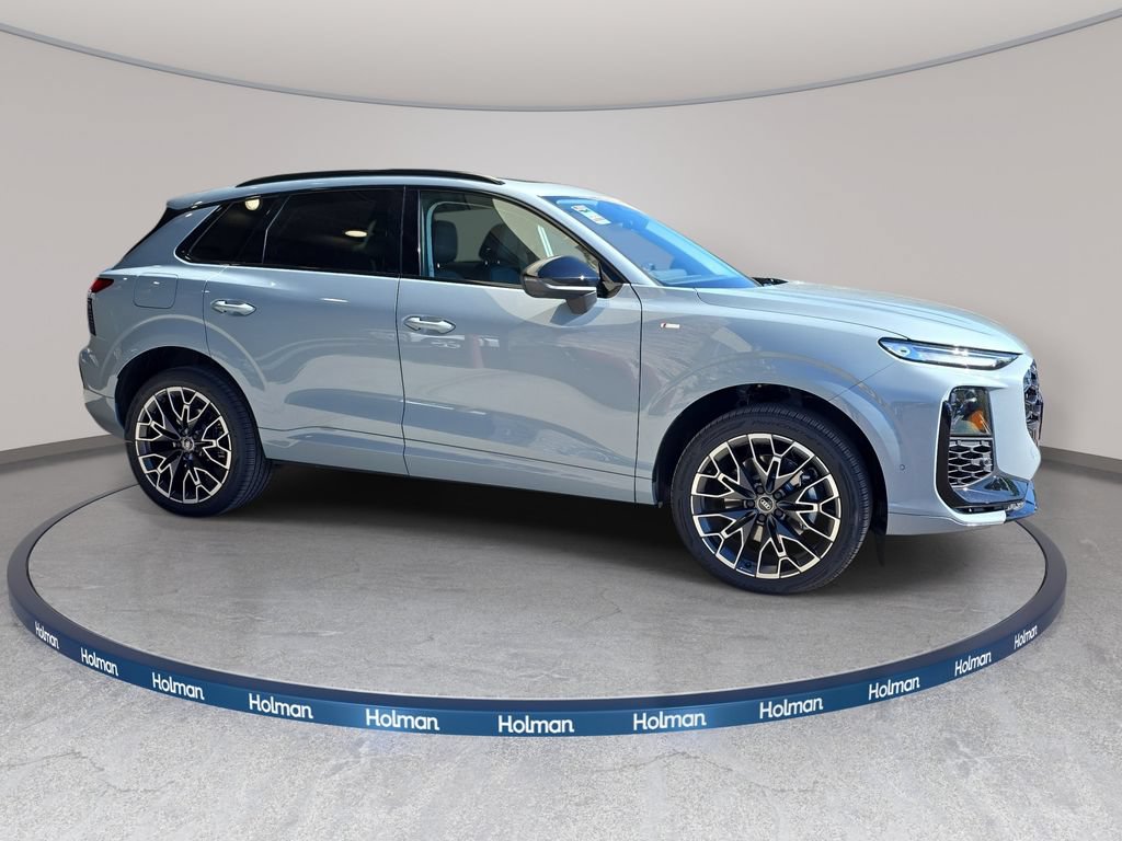 New 2026 Audi Q3 quattro 2.0T AWD/4WD image 4