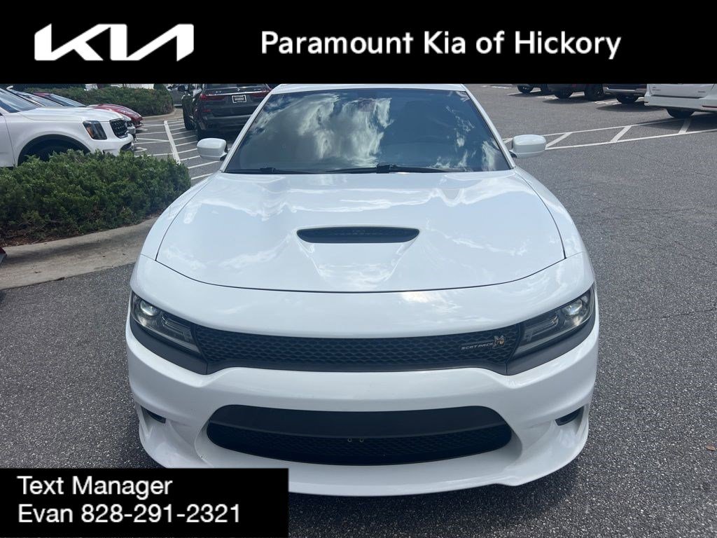 Used 2017 Dodge Charger R/T Scat Pack w/ Dynamics Package RWD image 2