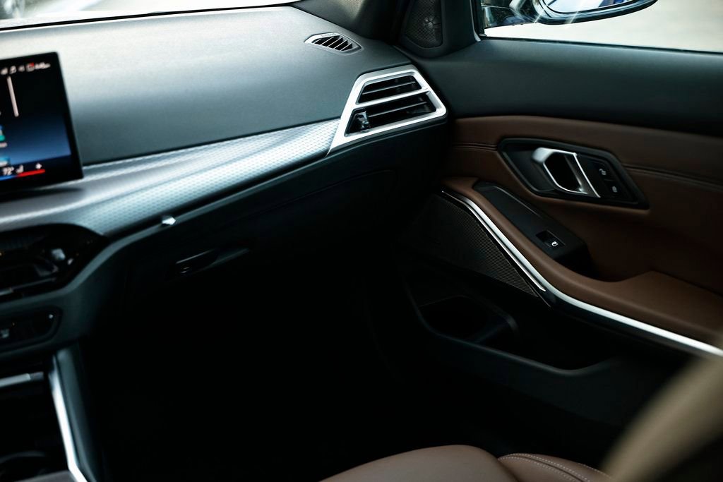 New 2026 BMW 330i Sedan w/ M Sport Package image 30