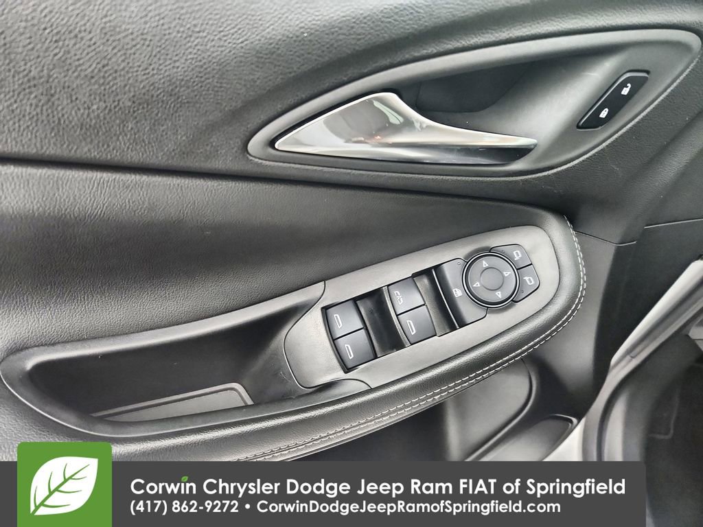 Used 2024 Buick Encore GX Sport Touring image 21