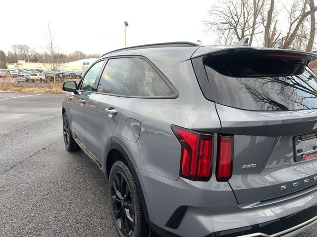 Used 2022 Kia Sorento SX image 3