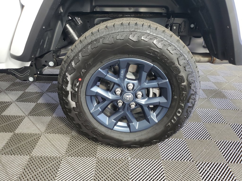 New 2026 Jeep Gladiator Sport AWD/4WD image 32