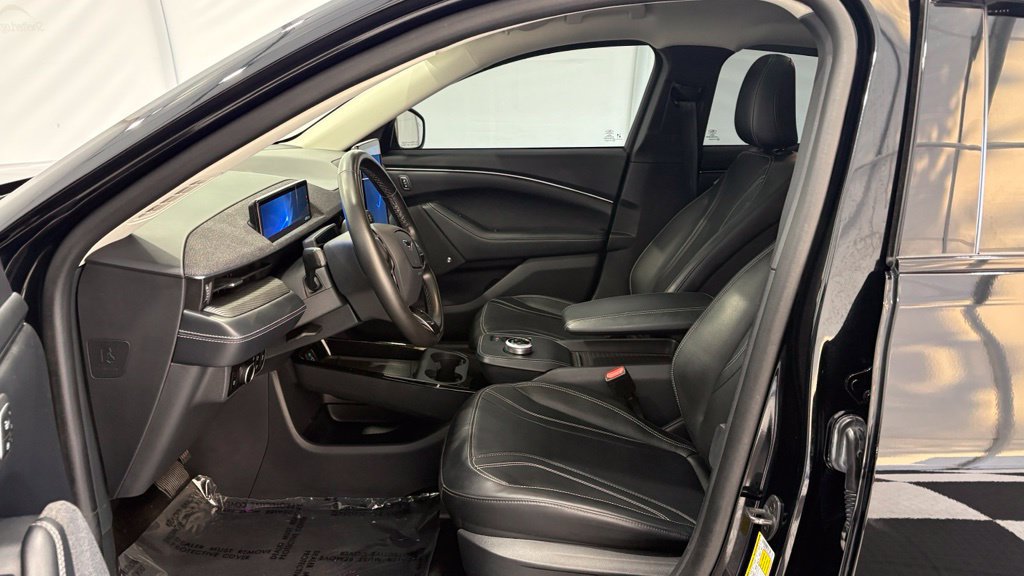 Used 2024 Ford Mustang Mach-E Premium AWD/4WD image 17