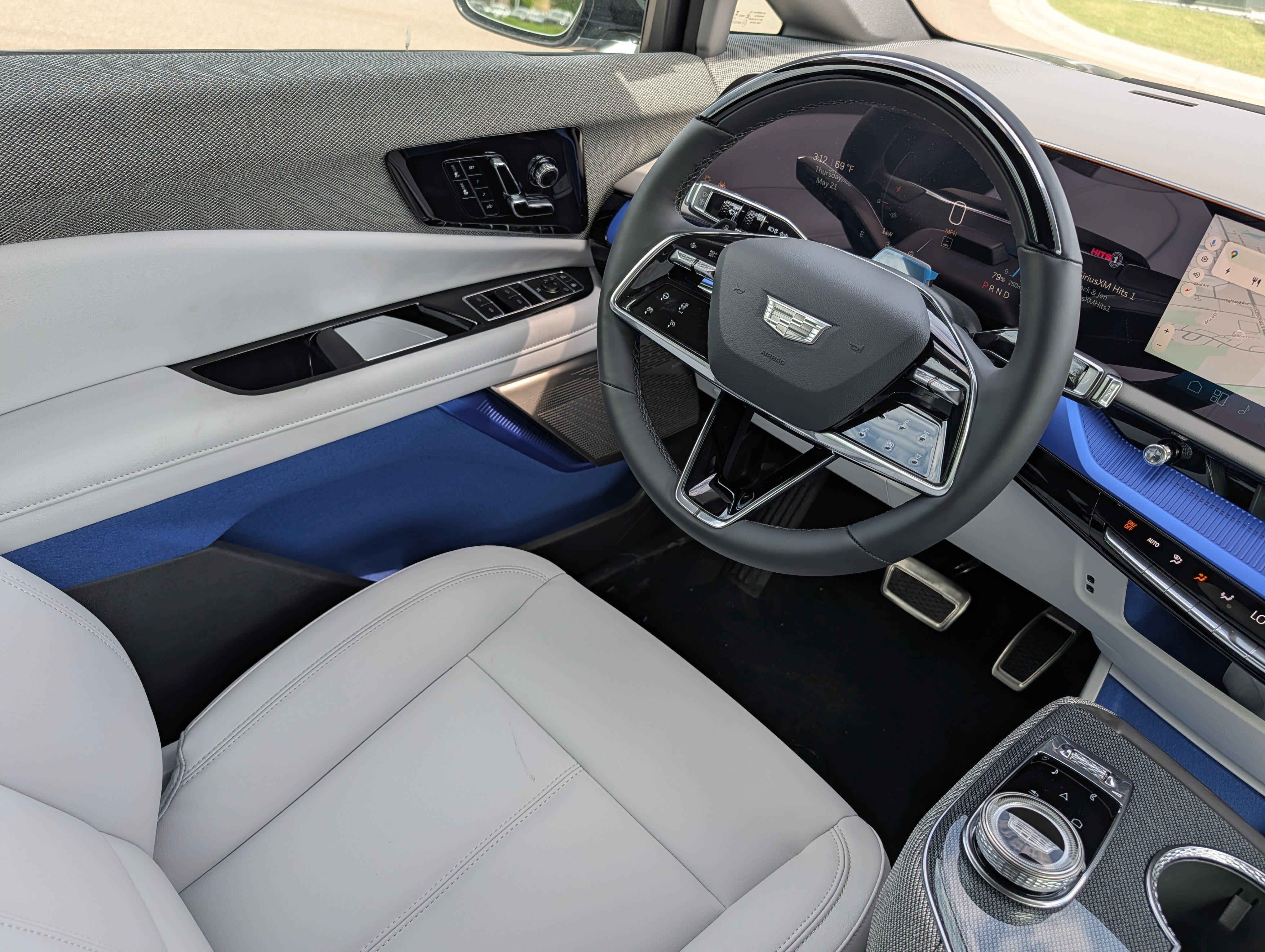 Used 2026 Cadillac Optiq Luxury 1 w/ LPO, Floor Liner Package AWD/4WD image 11