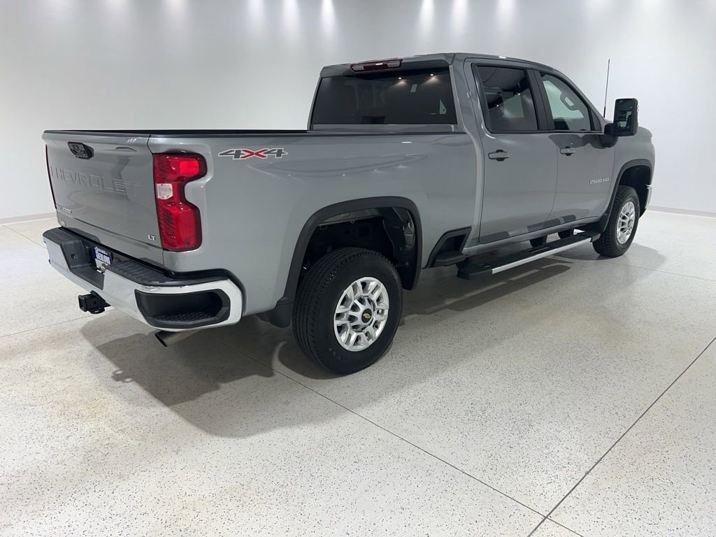 Used 2025 Chevrolet Silverado 2500 LT w/ Convenience Package AWD/4WD image 5