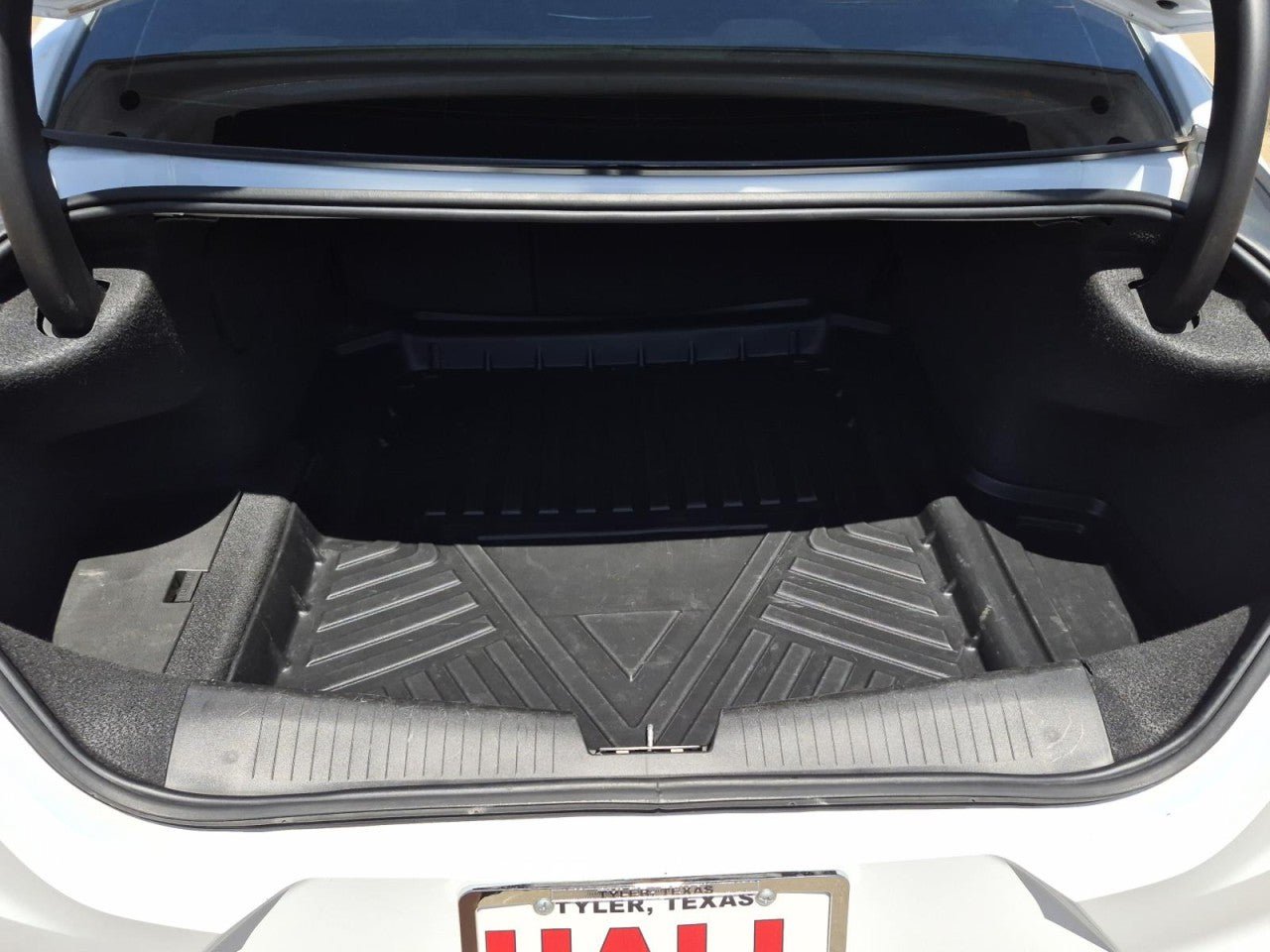 Certified 2023 Cadillac CT4 V w/ Navigation Package RWD image 9