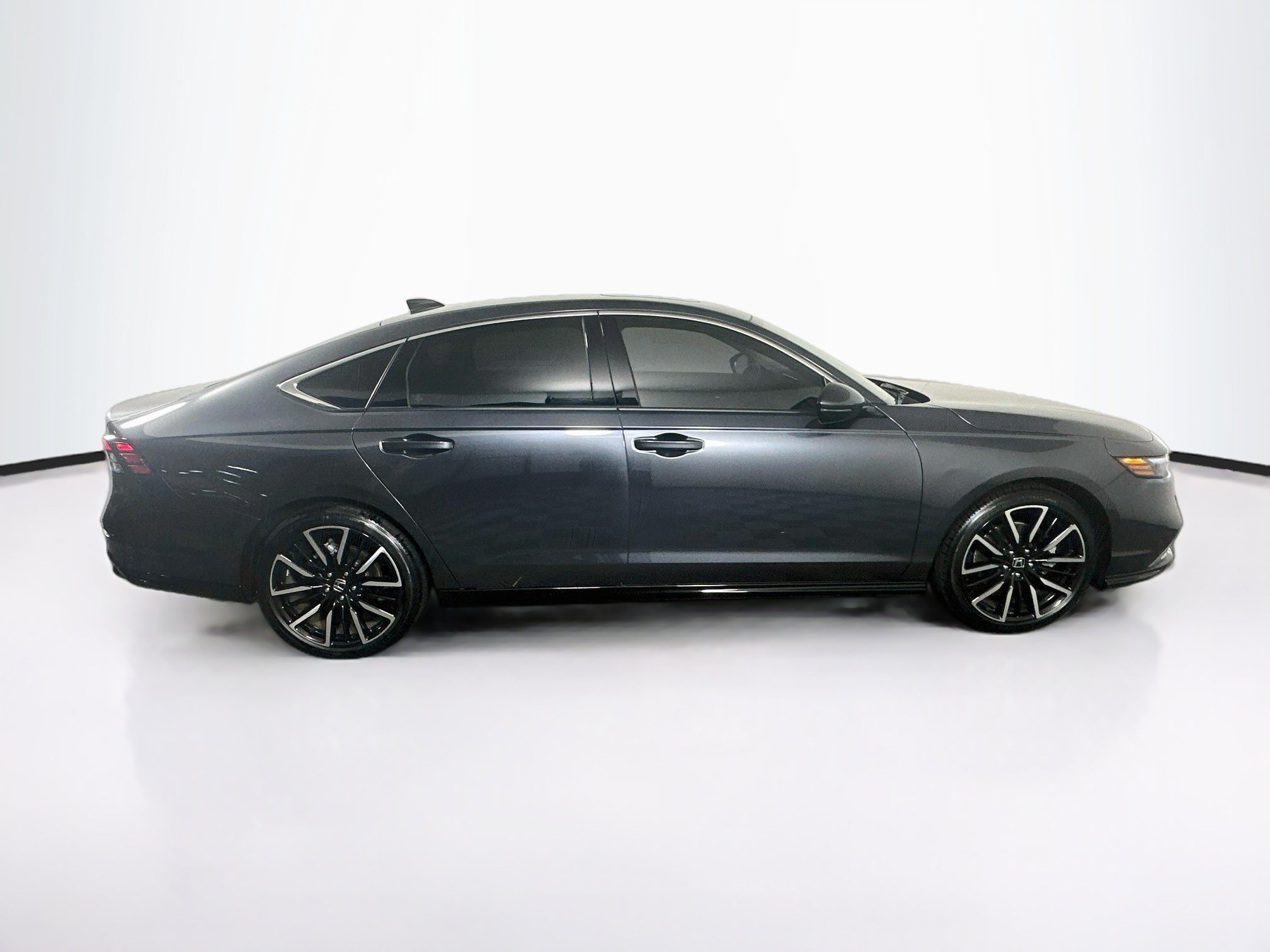 Used 2025 Honda Accord Touring image 10