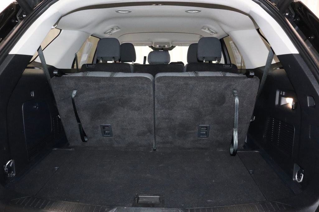 Certified 2025 Ford Explorer Active image 17