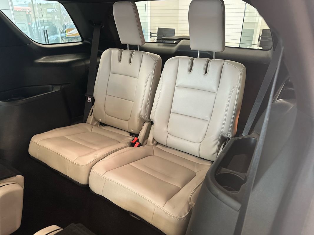 Used 2019 Ford Explorer XLT w/ Equipment Group 202A image 19