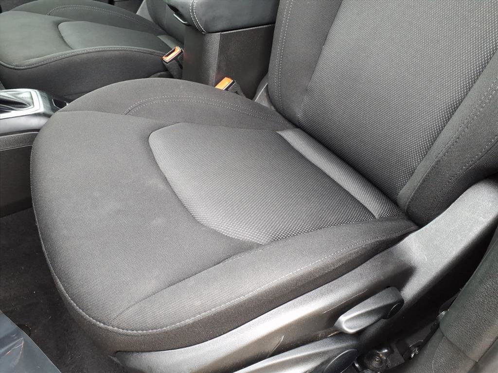 Used 2023 Jeep Renegade Latitude image 15