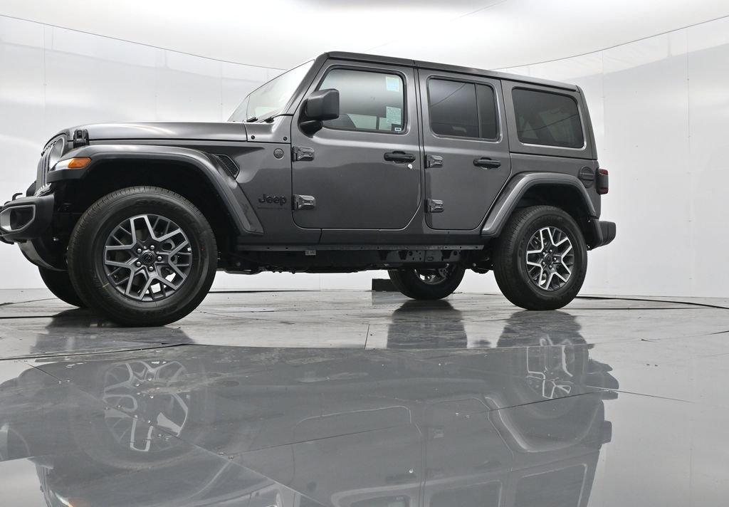 New 2025 Jeep Wrangler Sahara image 36