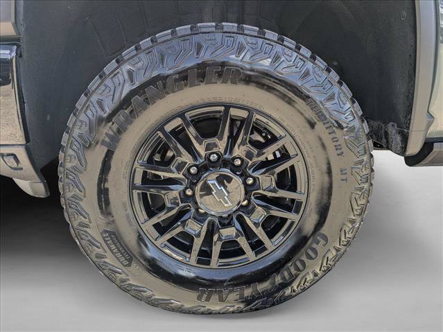 Used 2026 Chevrolet Silverado 2500 ZR2 w/ LPO, Dark Essentials Package AWD/4WD image 24