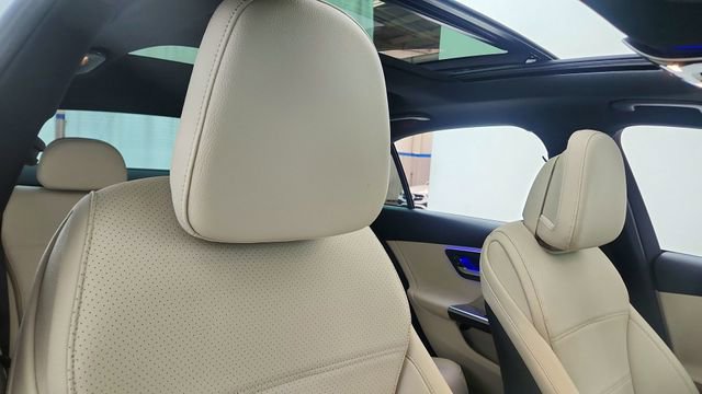 Used 2022 Mercedes-Benz C 300 Sedan image 23