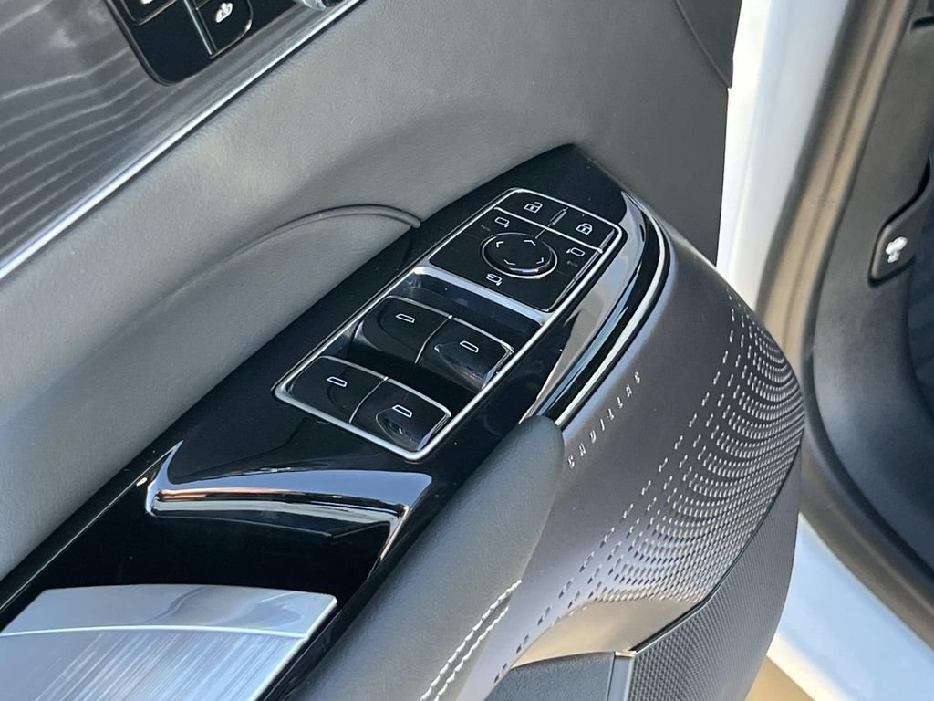 New 2026 Cadillac Lyriq Luxury RWD image 20