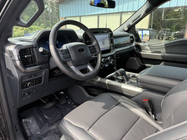 Used 2025 Ford F150 Lariat AWD/4WD image 10