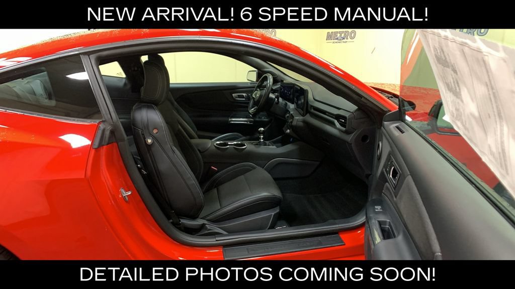 Used 2025 Ford Mustang GT RWD image 12